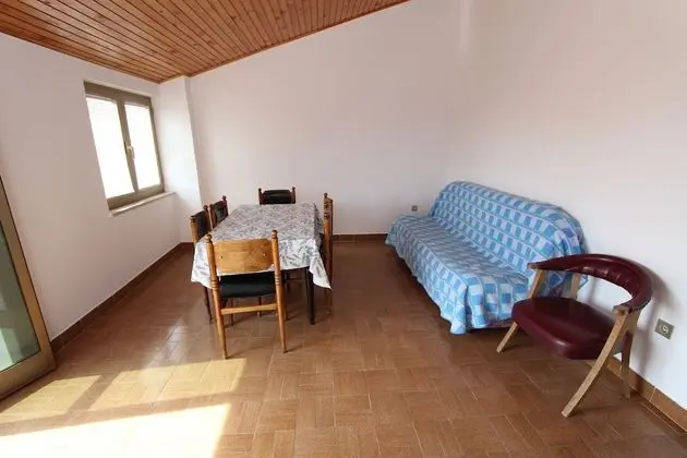 Apartment, 3 Bedrooms, Balcony (second floor)