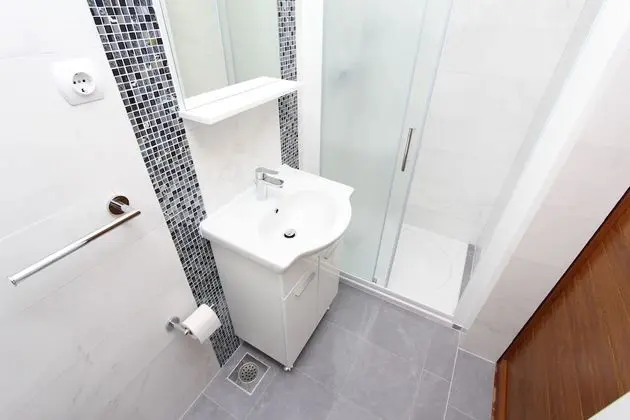 Apartment, 3 Bedrooms, Balcony (second floor)
