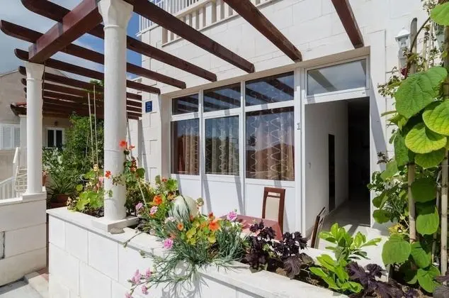 Apart Daire (Comfort One Bedroom Apartment with Te)