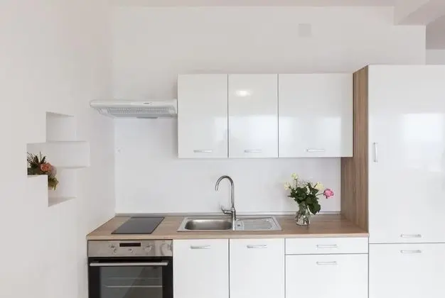 Apart Daire (One-Bedroom Apartment with Balcony)