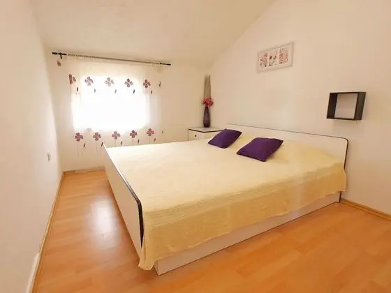 Apart Daire, 2 Yatak Odası (44/9138)