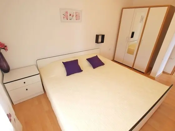 Apart Daire, 2 Yatak Odası (44/9138)