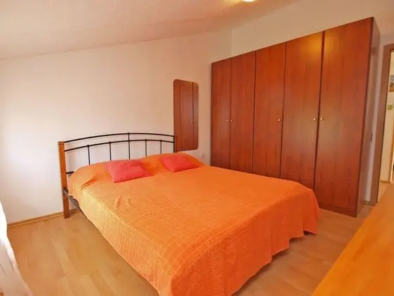 Apart Daire, 2 Yatak Odası (44/9138)