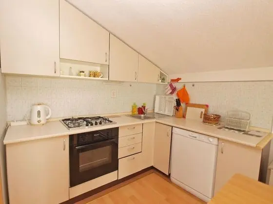 Apart Daire, 2 Yatak Odası (44/9138)