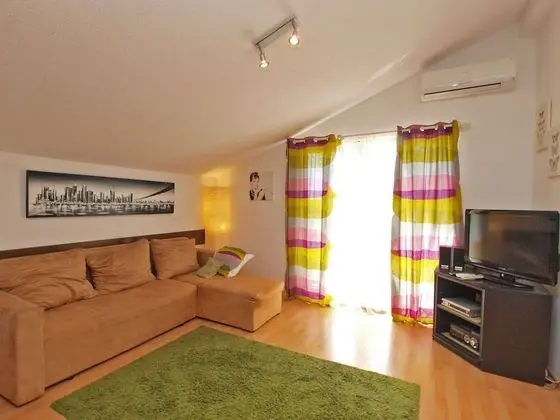Apart Daire, 2 Yatak Odası (44/9138)