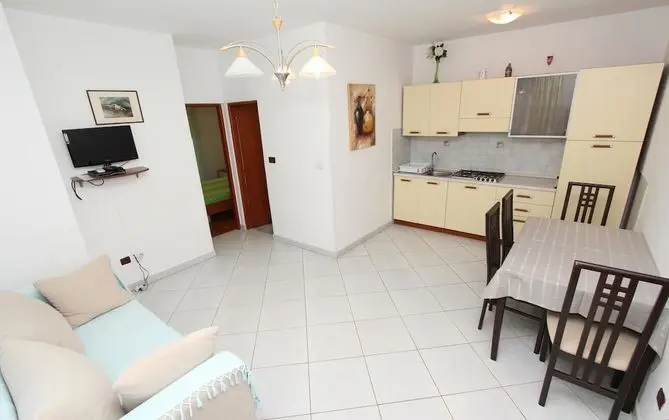 Apart Daire, 1 Yatak Odası, Zemin Kat