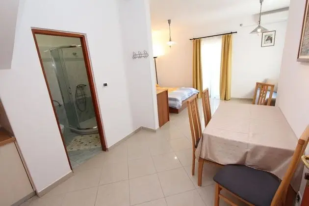 Studio Apartment, Ground Floor
