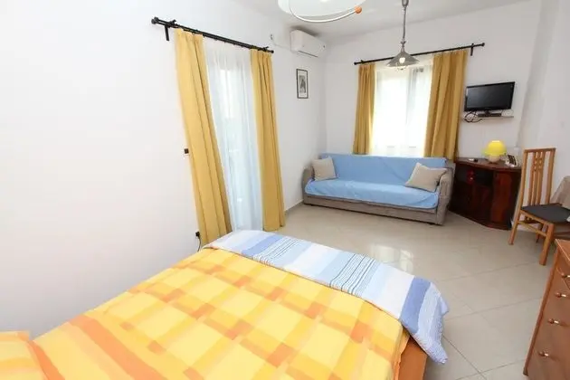 Studio Apartment, Ground Floor