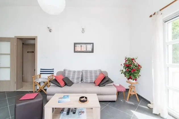 Apart Daire (One Bedroom Apartment with Terrace A2)