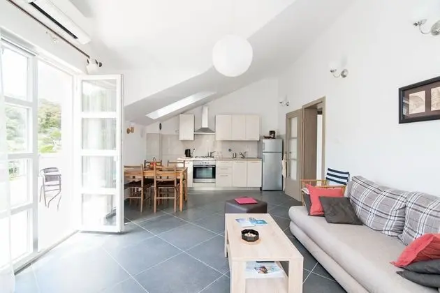 Apart Daire (One Bedroom Apartment with Terrace A2)