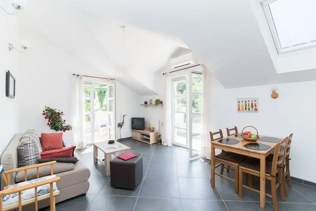 Apart Daire (One Bedroom Apartment with Terrace A2)