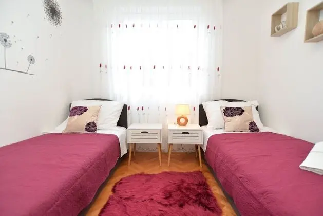 Apart Daire, 3 Yatak Odası (742/1734)