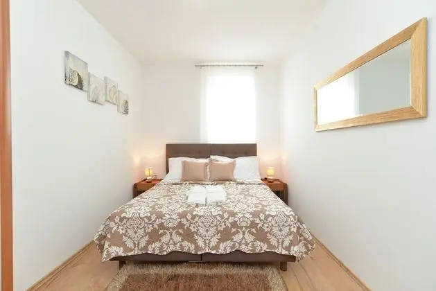 Apart Daire, 3 Yatak Odası (742/1734)