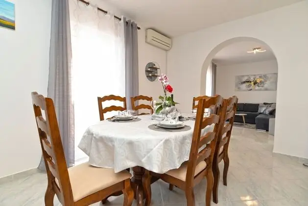 Apart Daire, 3 Yatak Odası (742/1734)