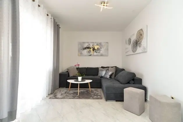 Apart Daire, 3 Yatak Odası (742/1734)