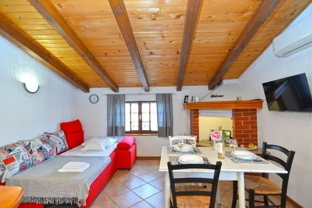 Apart Daire, 1 Yatak Odası (1021/3402)