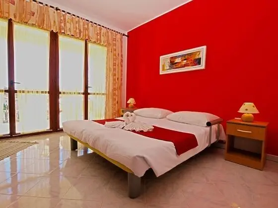 Apart Daire, 2 Yatak Odası (1021/10640)