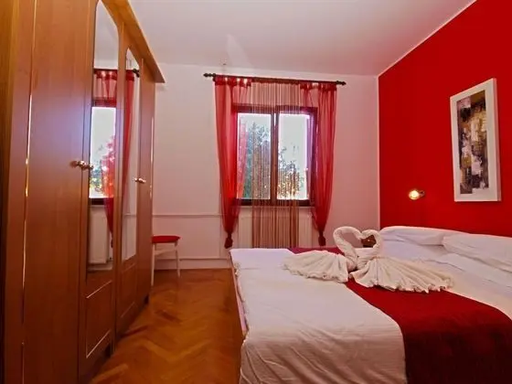 Apart Daire, 2 Yatak Odası (1021/10640)