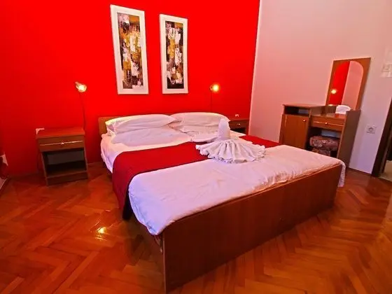 Apart Daire, 2 Yatak Odası (1021/10640)