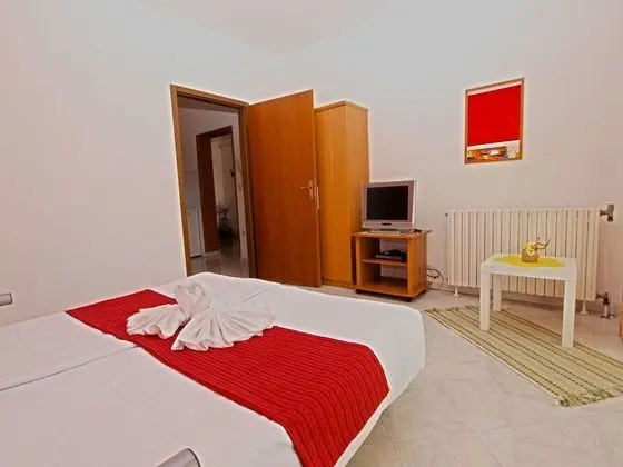 Apart Daire, 2 Yatak Odası (1021/10640)