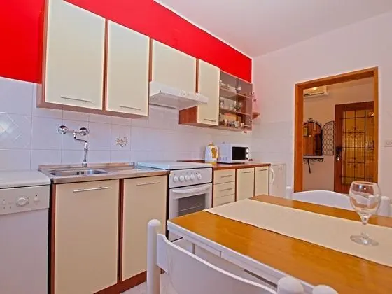 Apart Daire, 2 Yatak Odası (1021/10640)