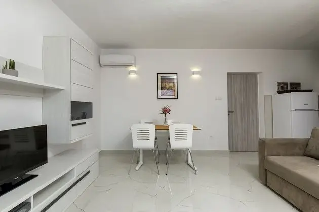 Apart Daire, 2 Yatak Odası (821/1919)