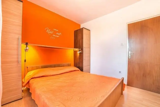 Apart Daire, 2 Yatak Odası (821/1919)