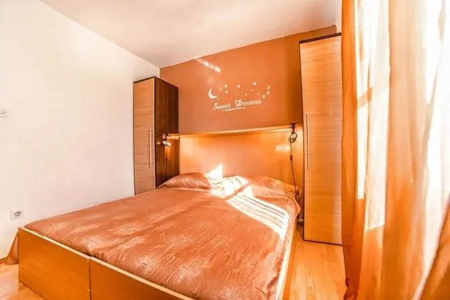 Apart Daire, 2 Yatak Odası (821/1919)