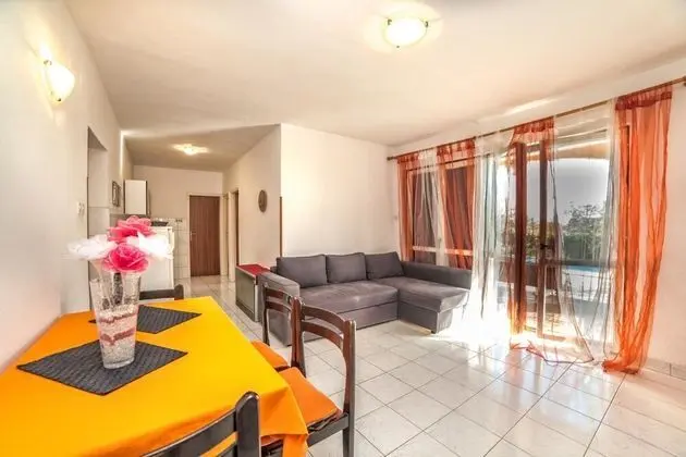 Apart Daire, 2 Yatak Odası (821/1919)