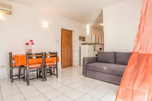 Apart Daire, 2 Yatak Odası (821/1919)