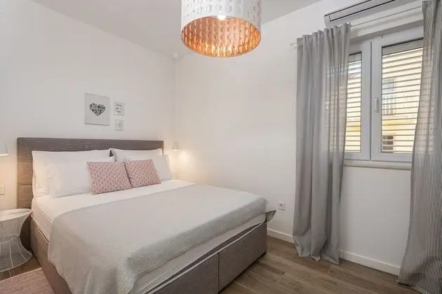 Gallery Apart Daire, 2 Yatak Odası, Deniz Manzaralı (Superior_Zuti)