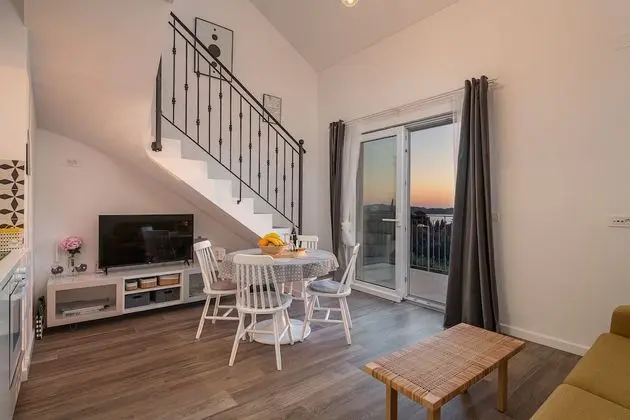 Gallery Apart Daire, 2 Yatak Odası, Deniz Manzaralı (Superior_Zuti)