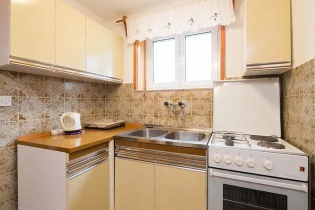 Apart Daire, 1 Çift Kişilik Yatak ve Çekyat