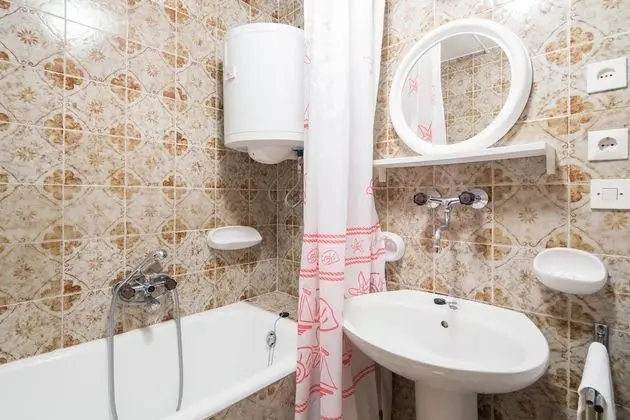 Apart Daire, 1 Çift Kişilik Yatak ve Çekyat