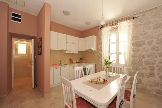 Standard Apart Daire, 2 Yatak Odası