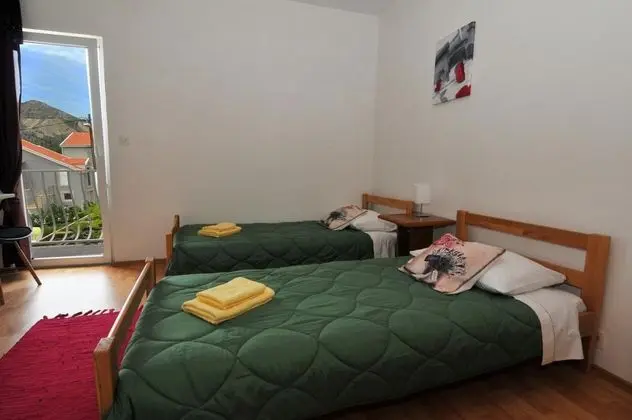 Apart Daire Garden View With Balcony