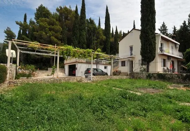 Apart Daire Garden View With Balcony