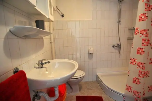 Apart Daire Garden View With Balcony