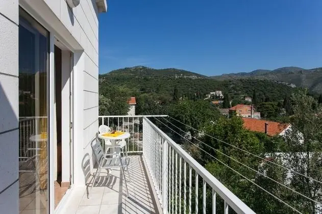 Apart Daire (One Bedroom Apartment with Balcony an)