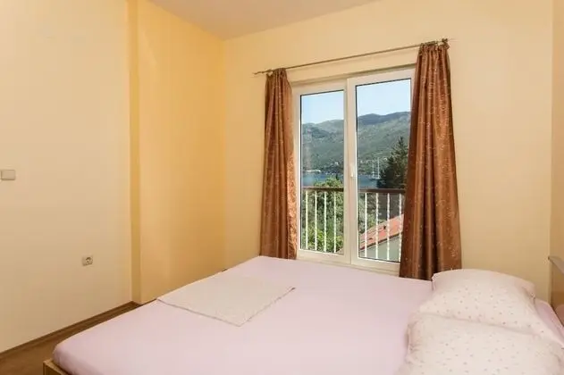 Apart Daire (One Bedroom Apartment with Balcony an)