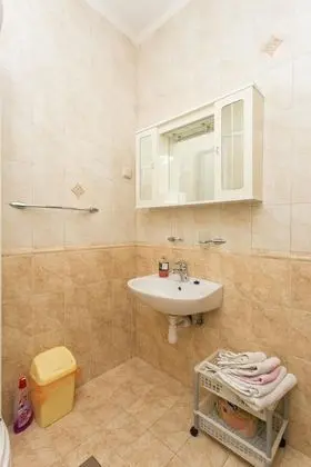 Apart Daire (One Bedroom Apartment with Balcony an)
