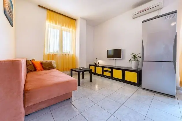 Apart Daire, 2 Yatak Odası (2)