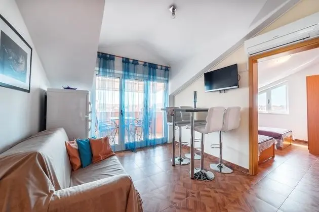 Apart Daire, 2 Yatak Odası (4)