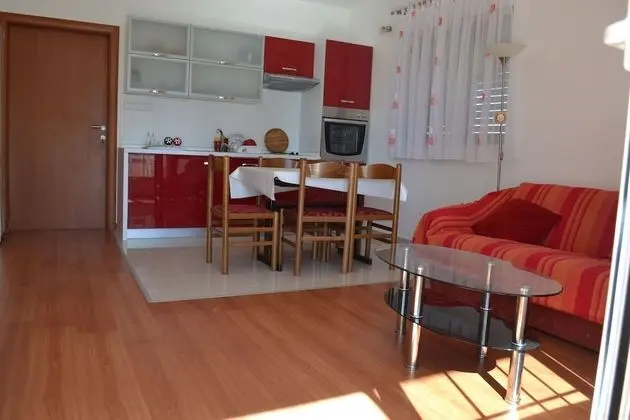 Apart Daire, 2 Yatak Odası, Balkon, Deniz Manzaralı