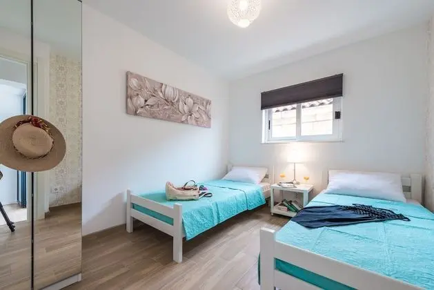 Apart Daire (2 Bedroom Apt with Terrace - Plat 21)