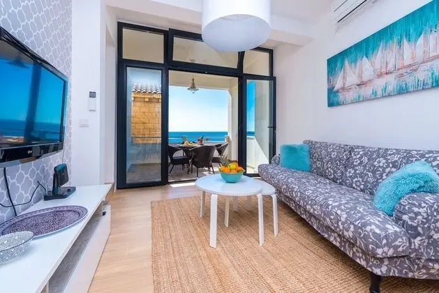 Apart Daire (2 Bedroom Apt with Terrace - Plat 21)