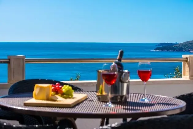 Apart Daire (2 Bedroom Apt with Terrace - Plat 21)