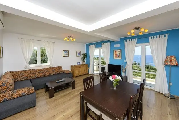 Apart Daire (Comfort 1 Bedroom Apt with Terrace)