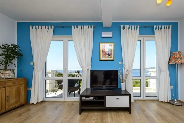 Apart Daire (Comfort 1 Bedroom Apt with Terrace)