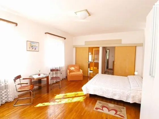 Apart Daire, 2 Yatak Odası (981/2643)